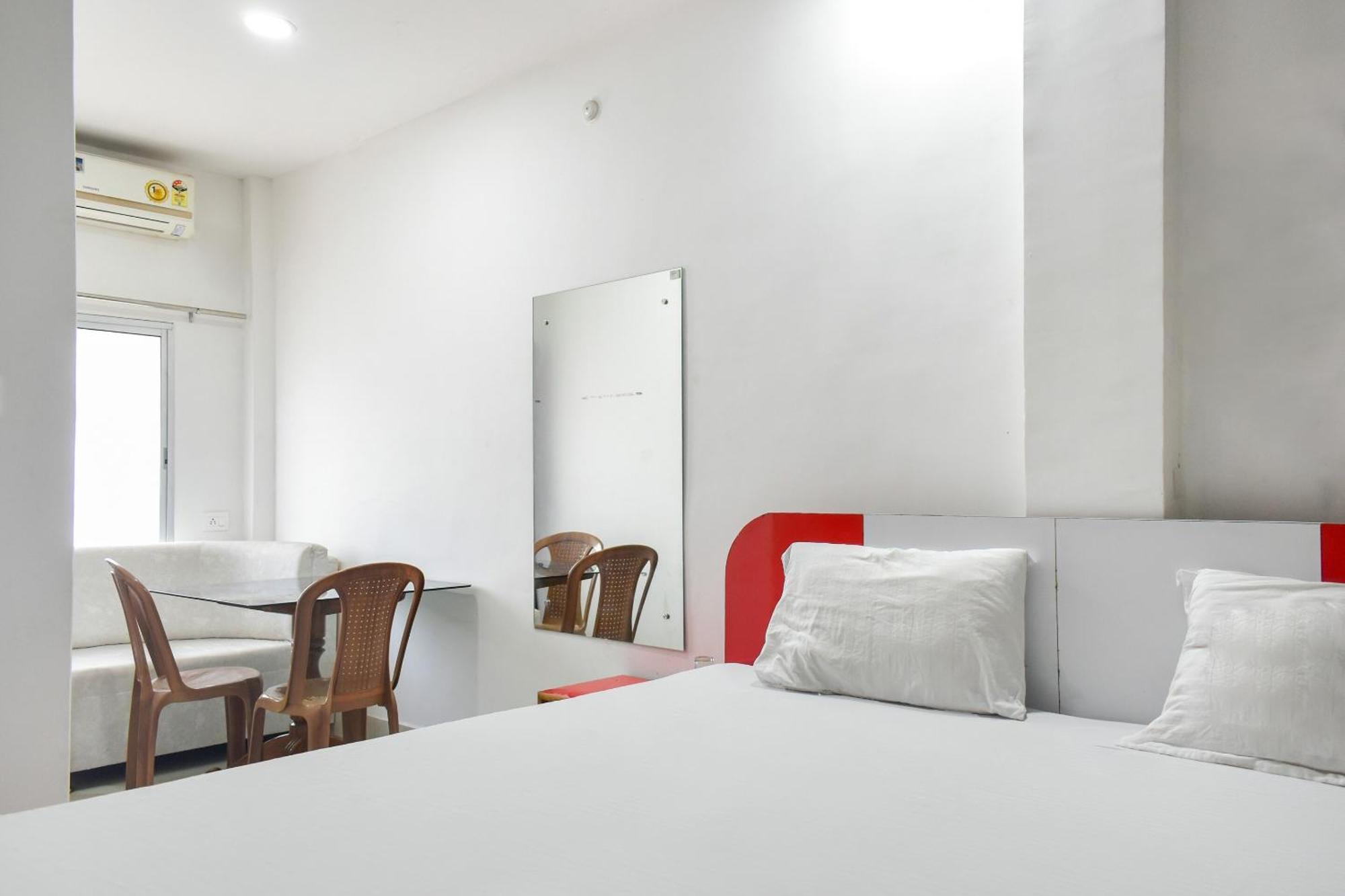 Super Hotel O Pradhan Nagar Siliguri Exteriör bild