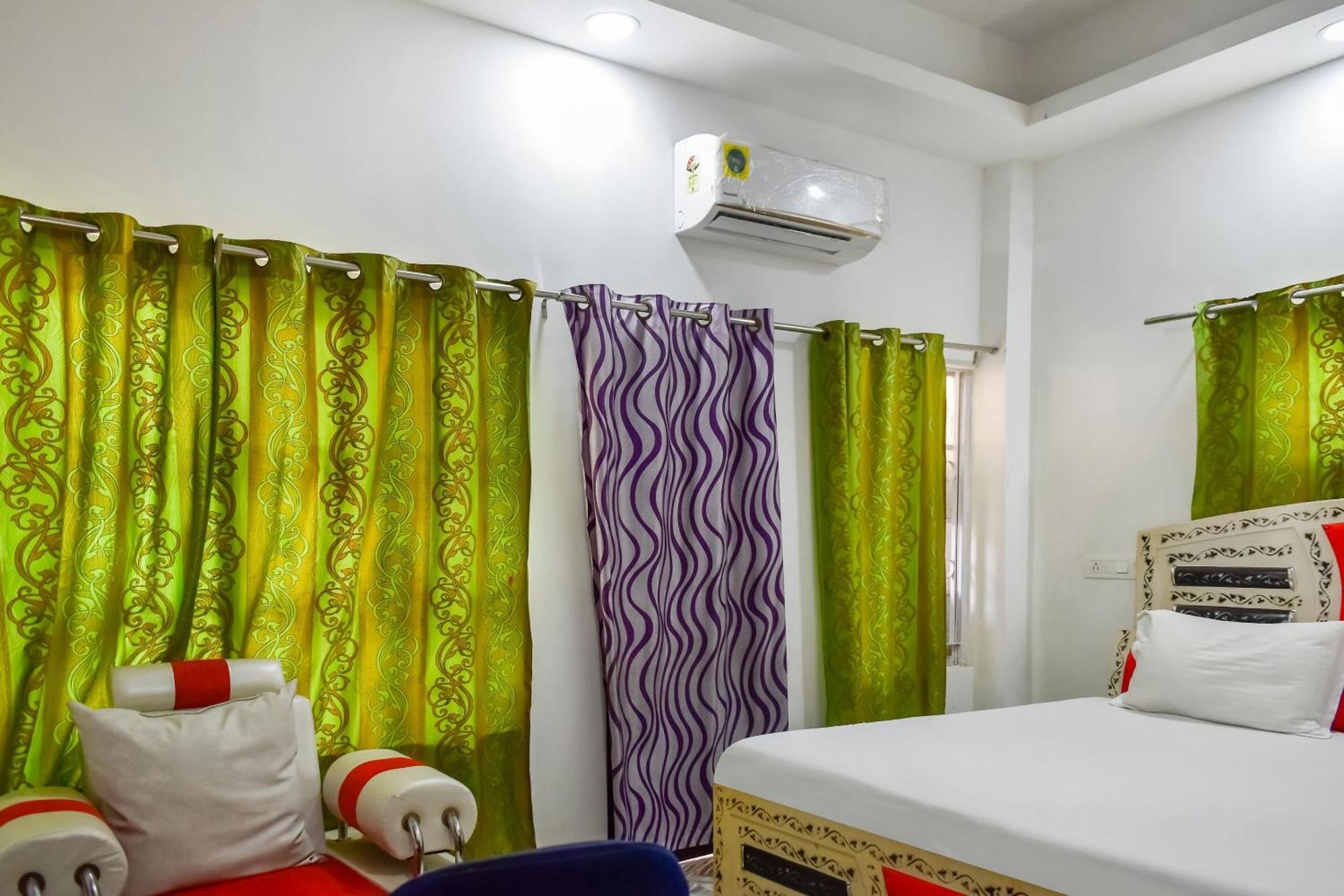 Super Hotel O Pradhan Nagar Siliguri Exteriör bild
