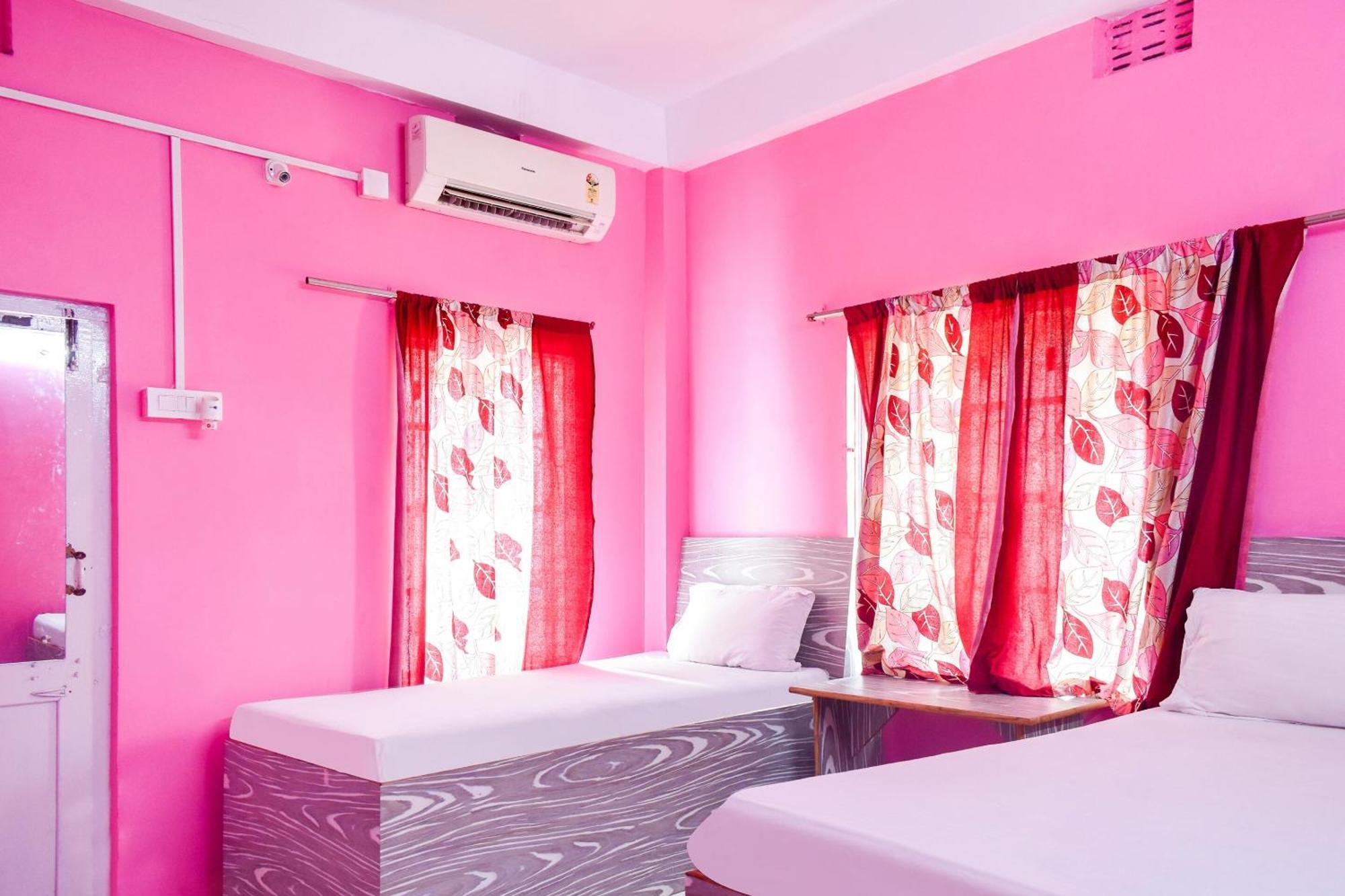 Super Hotel O Pradhan Nagar Siliguri Exteriör bild