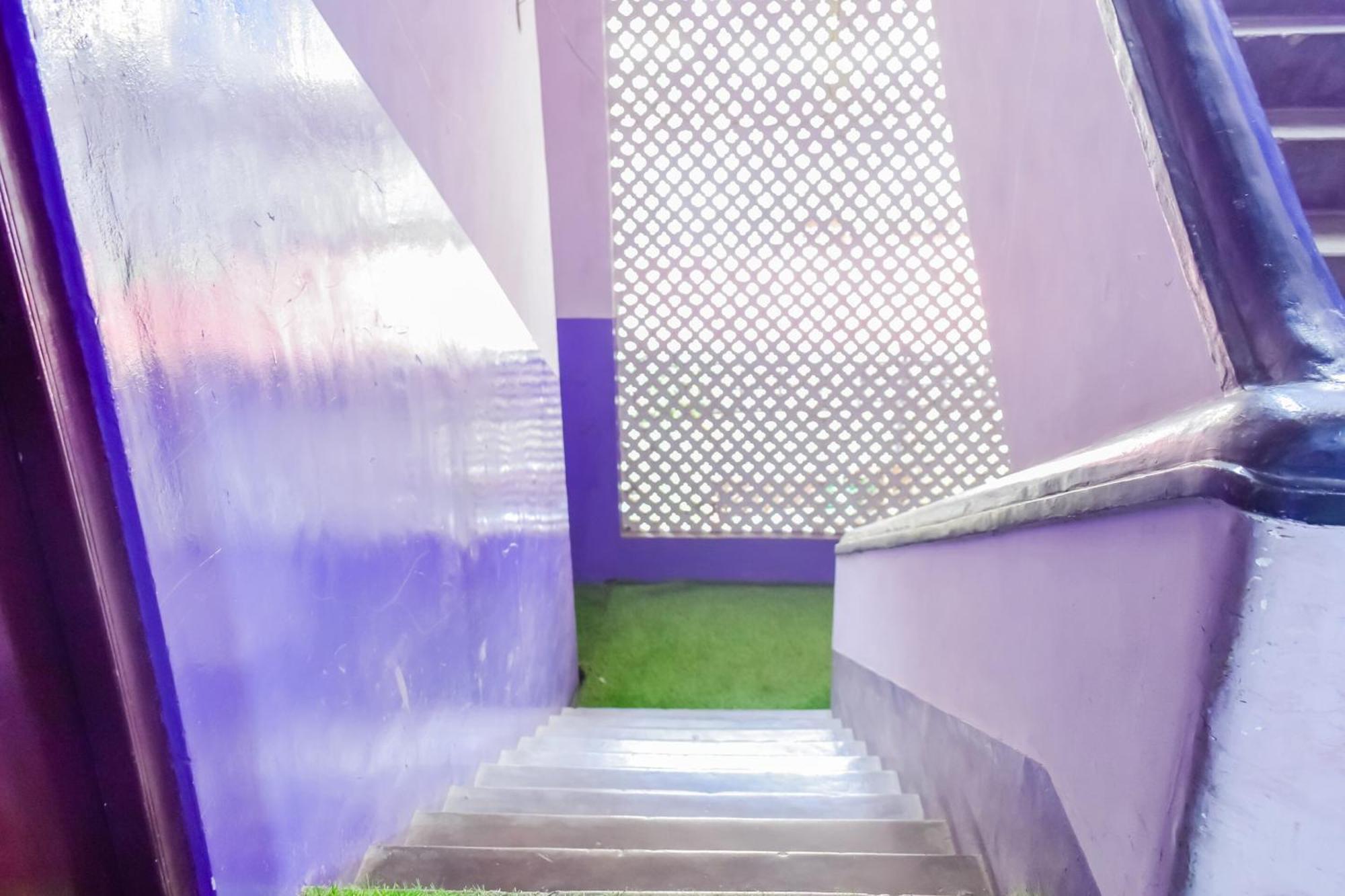 Super Hotel O Pradhan Nagar Siliguri Exteriör bild