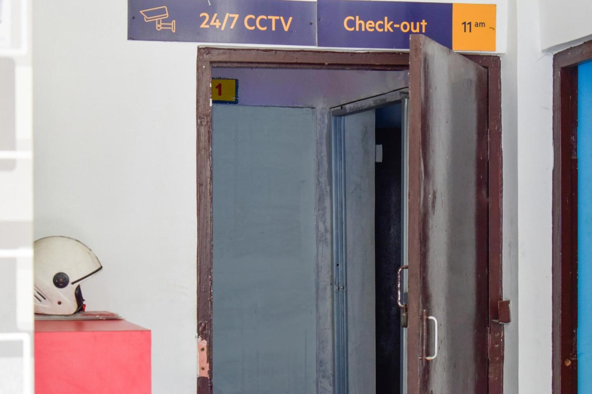 Super Hotel O Pradhan Nagar Siliguri Exteriör bild