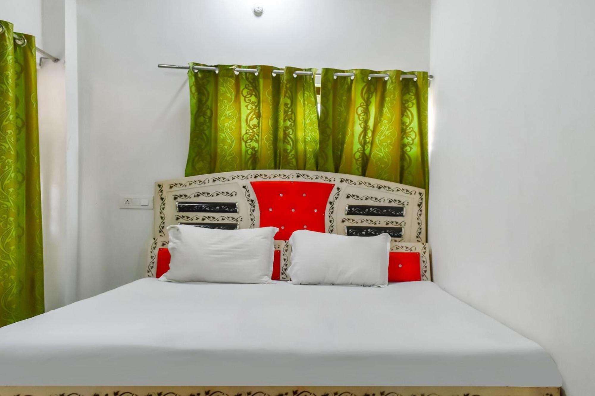 Super Hotel O Pradhan Nagar Siliguri Exteriör bild